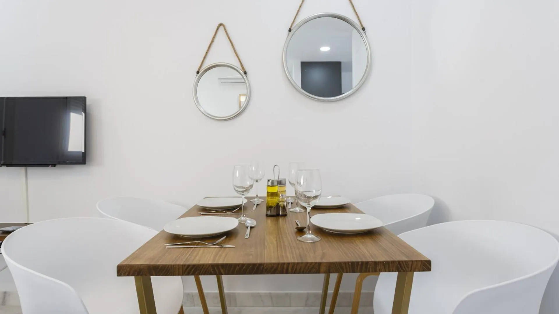 Brujula Ground Floor Indoor Apartment By Cadiz4Rentals 0*, קדיז